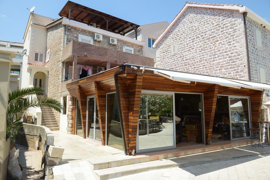 Apartments Mtv Petrovac ภายนอก รูปภาพ